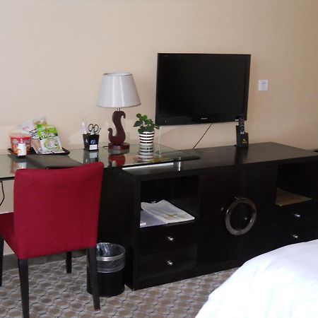 Yijing Holiday Hotel Yimeng Road Linyi  Εξωτερικό φωτογραφία