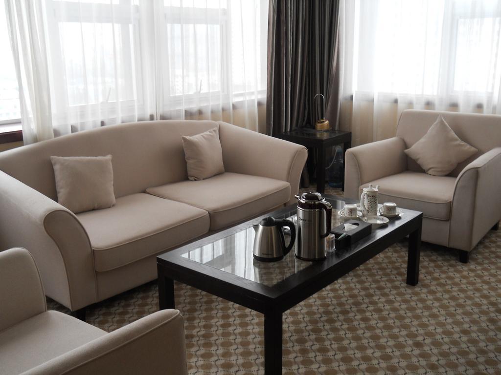 Yijing Holiday Hotel Yimeng Road Linyi  Εξωτερικό φωτογραφία