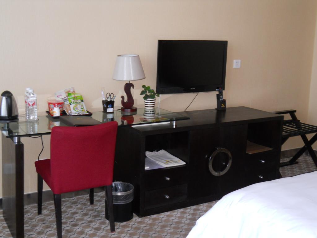 Yijing Holiday Hotel Yimeng Road Linyi  Εξωτερικό φωτογραφία