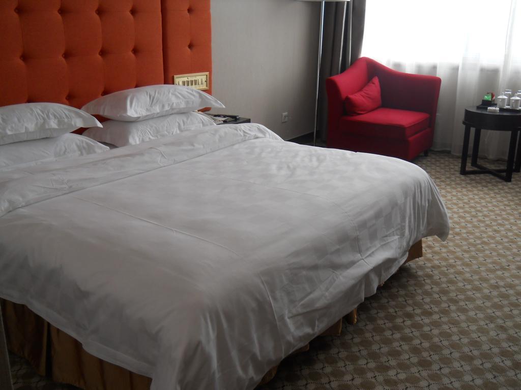 Yijing Holiday Hotel Yimeng Road Linyi  Δωμάτιο φωτογραφία