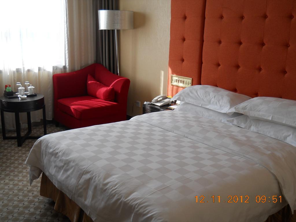 Yijing Holiday Hotel Yimeng Road Linyi  Δωμάτιο φωτογραφία