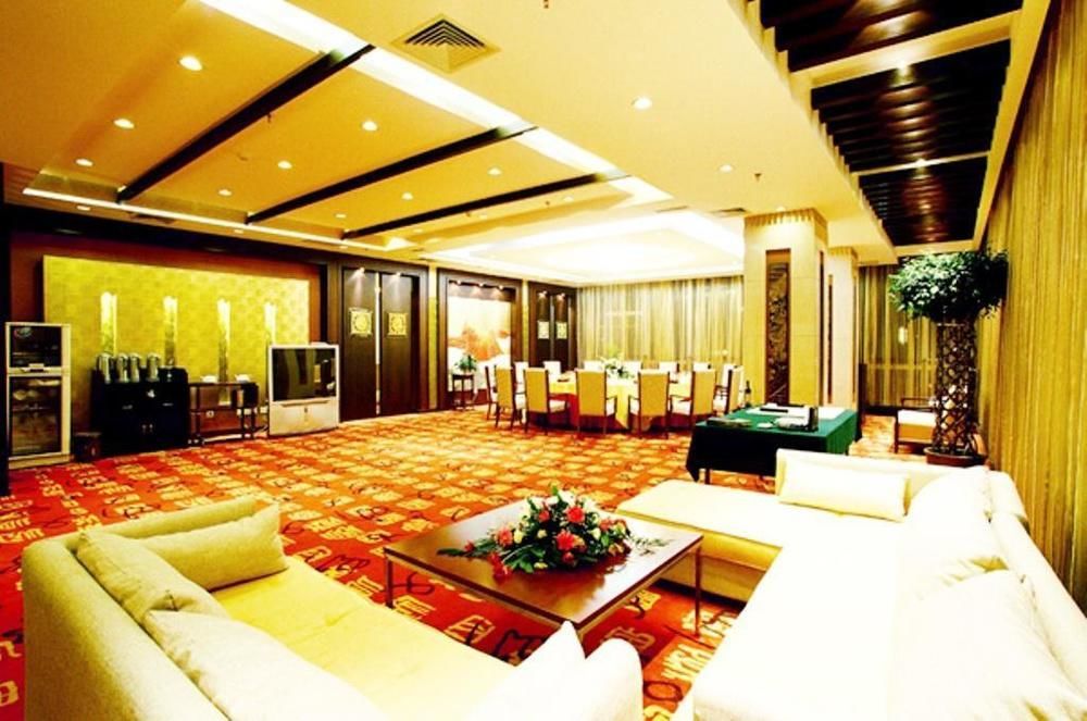 Yijing Holiday Hotel Yimeng Road Linyi  Εξωτερικό φωτογραφία