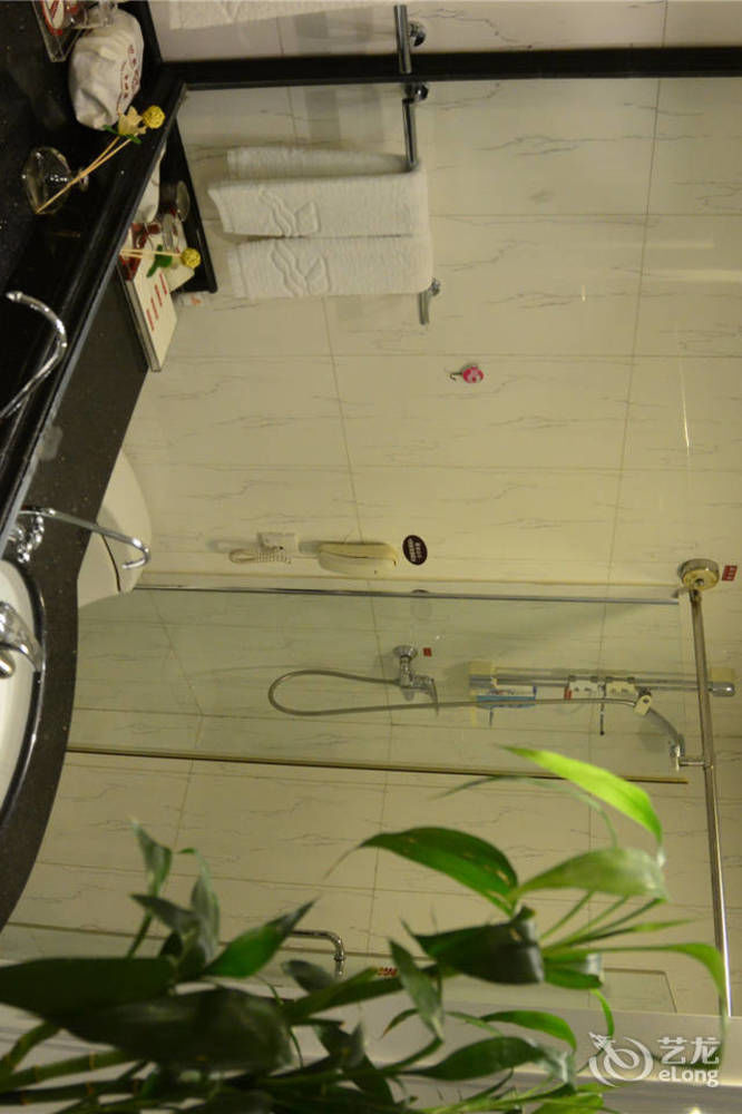 Yijing Holiday Hotel Yimeng Road Linyi  Εξωτερικό φωτογραφία