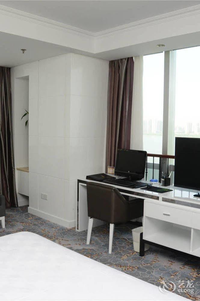 Yijing Holiday Hotel Yimeng Road Linyi  Εξωτερικό φωτογραφία