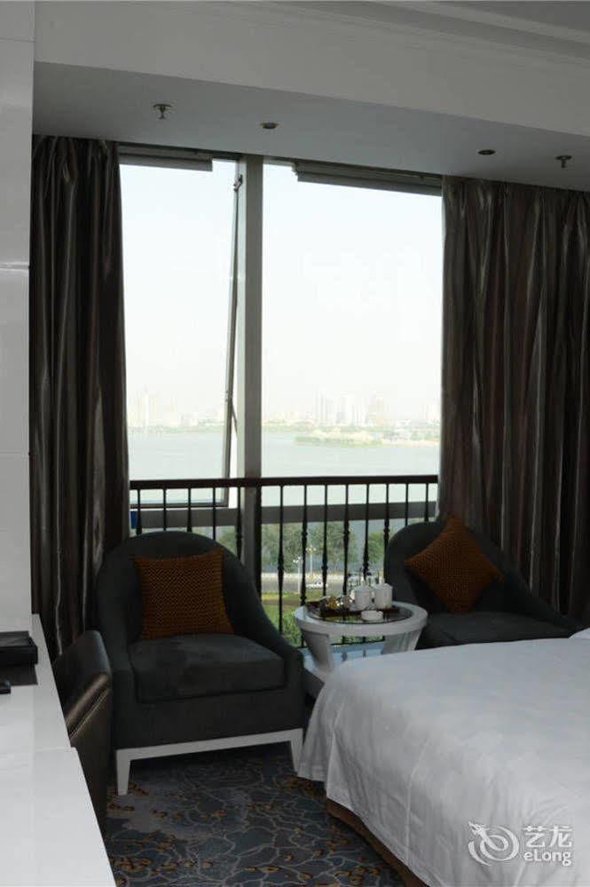 Yijing Holiday Hotel Yimeng Road Linyi  Εξωτερικό φωτογραφία